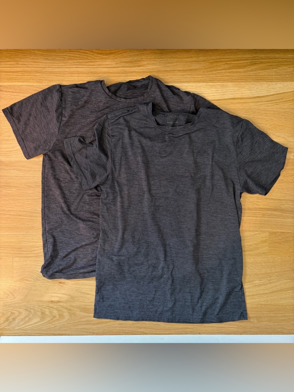 EUC BUNDLE of 2 32° COOL Charcoal Gray Short-Sleeve Tees M